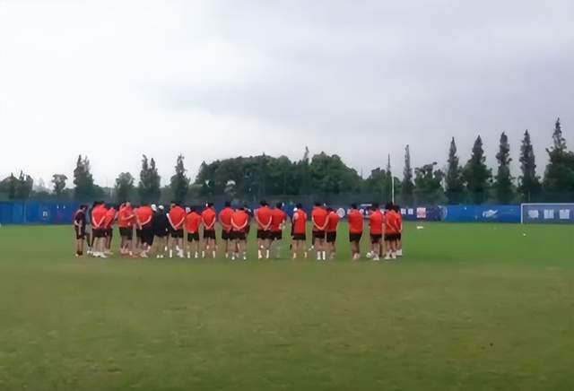 青热久思思